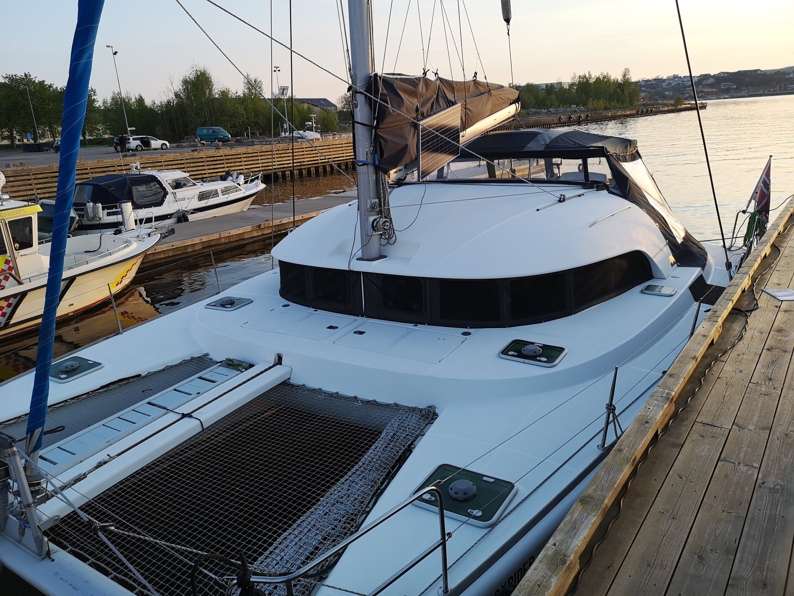 Vindustrekk/solbeskyttelse